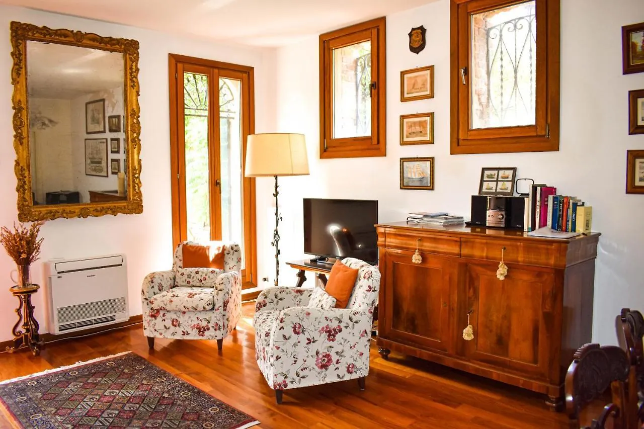 Domus Carla Apartment Venice