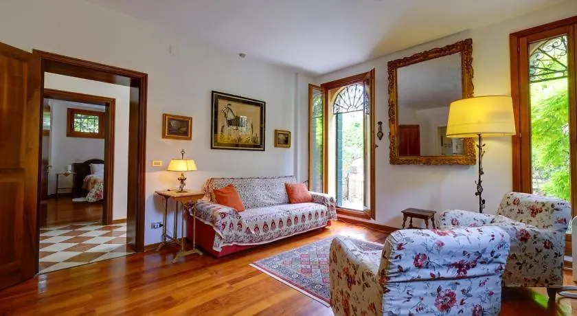 Domus Carla Apartment Venice Italy